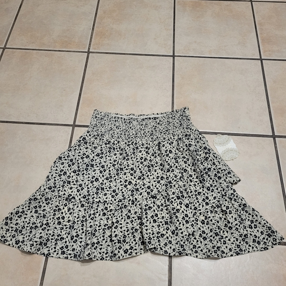 Altar'd State Black and Cream Floral A-Line Skirt